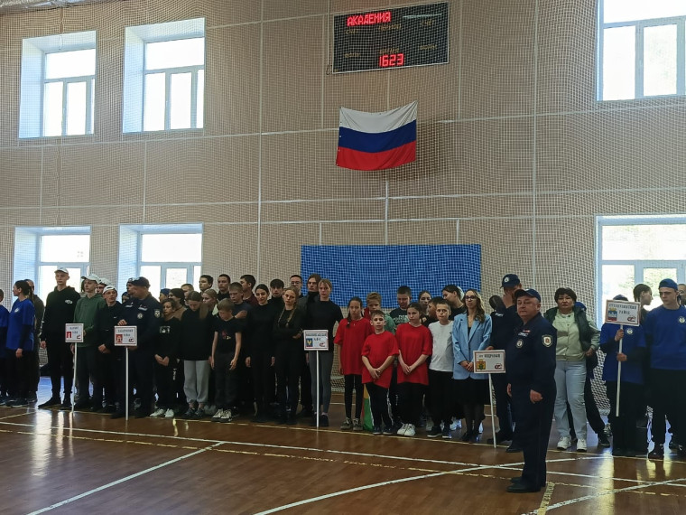 Юные пожарные показали мастерство на краевых соревнованиях.